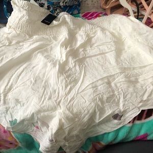 No it’s tags Torrid size 5 shorts
